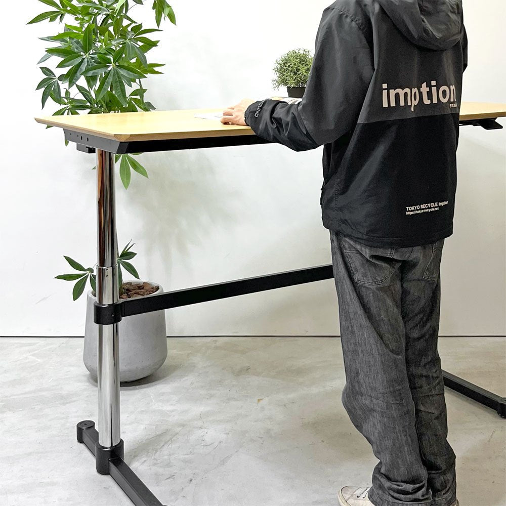 ユーエスエムハラー USMハラー USM Haller モジュラーファニチャー キトスM KITOS M デスク オーク材天板 昇降機能付き スイス ●