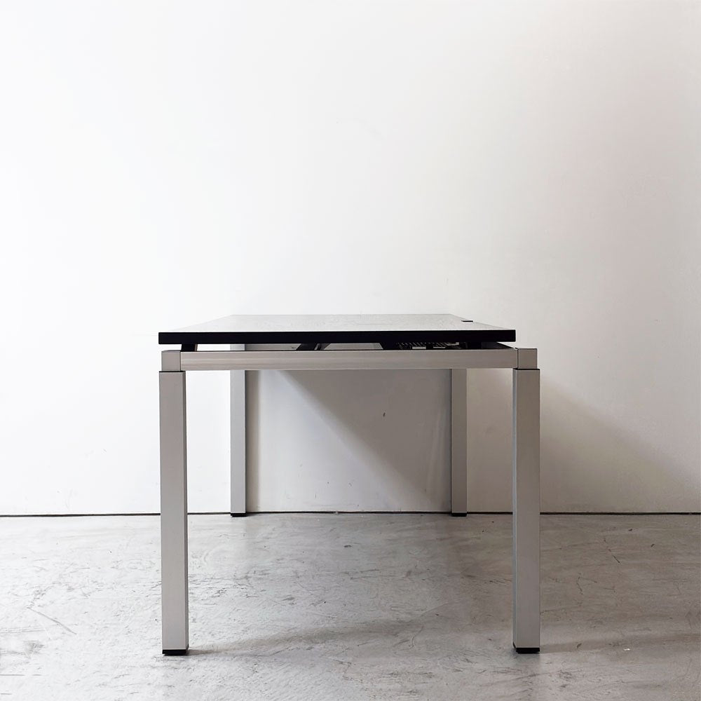 ウィルクハーン Wilkhahn ミナモデスク Minamo Desk ワークテーブル フラットデスク アルミフレーム 配線孔 ケーブル収納付き コクヨ取扱い ●