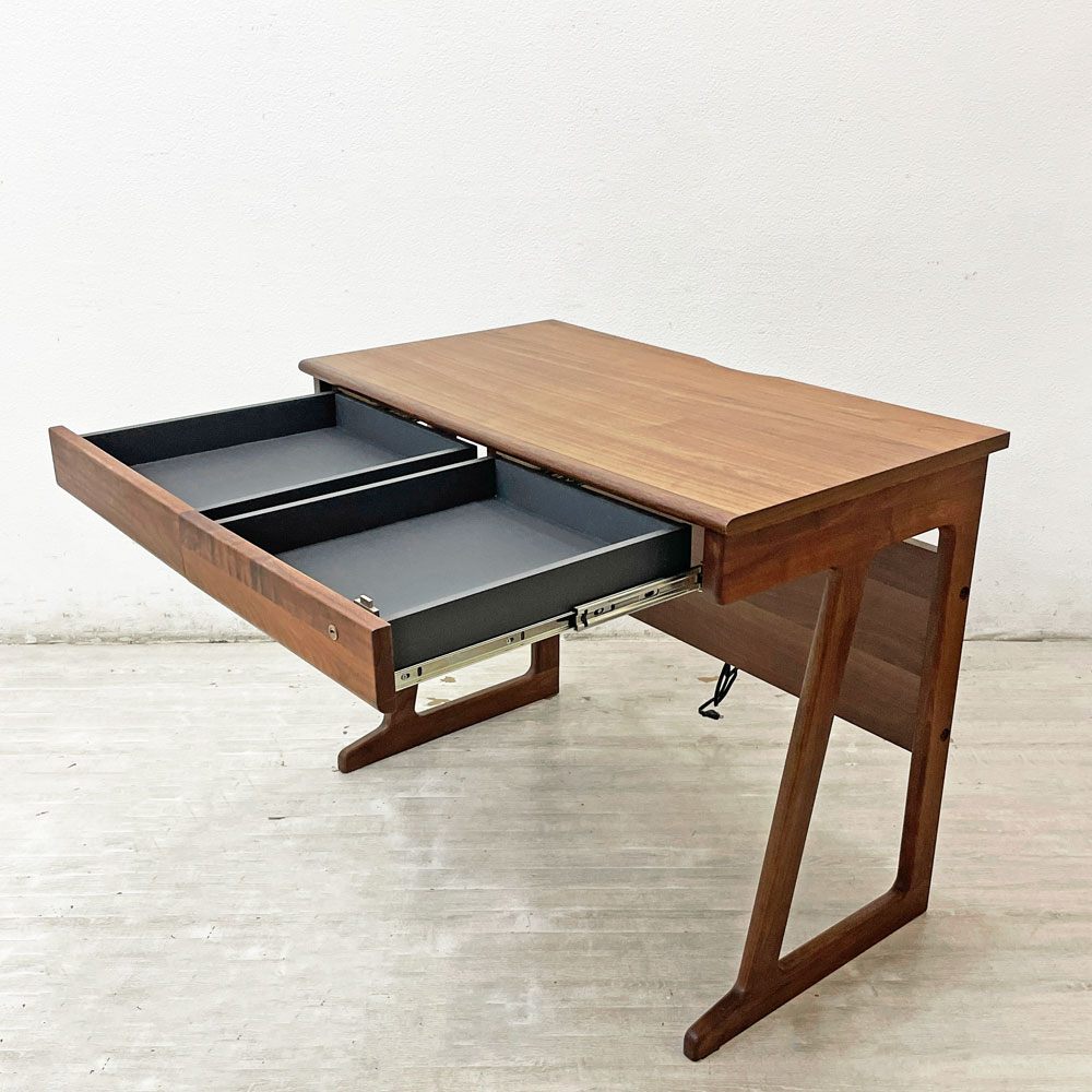 一世紀 ISSEIKI FRINK-2 DESK 90 デスク 学習机 オフィス パソコンデスク  ウォールナット材 電源タップ2口 鍵付き抽斗 A ●