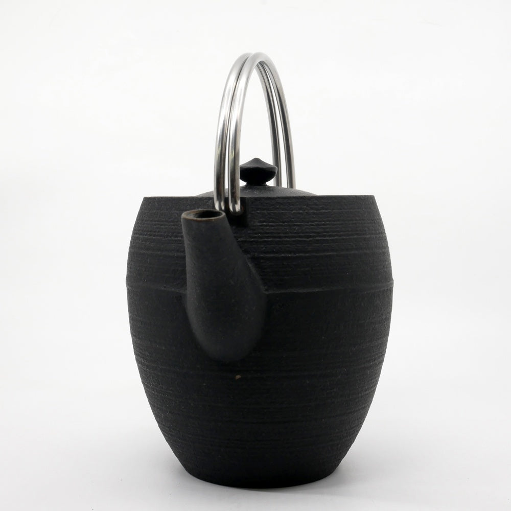 鋳心ノ工房 Chushin Kobo ティーポット 急須 鉄瓶 丸筒 Sサイズ HS-21S  鋳鉄 茶漉し ステンレスつる 0.45L ●