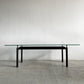 カッシーナ Cassina ターブル・テューブ・ダヴィオン 6 TABLE TUBE D’AVION LC6 ダイニングテーブル クリアガラス天板 ブラック脚 W225×D85cm ル・コルビジェ 定価￥1,111,000- 〓