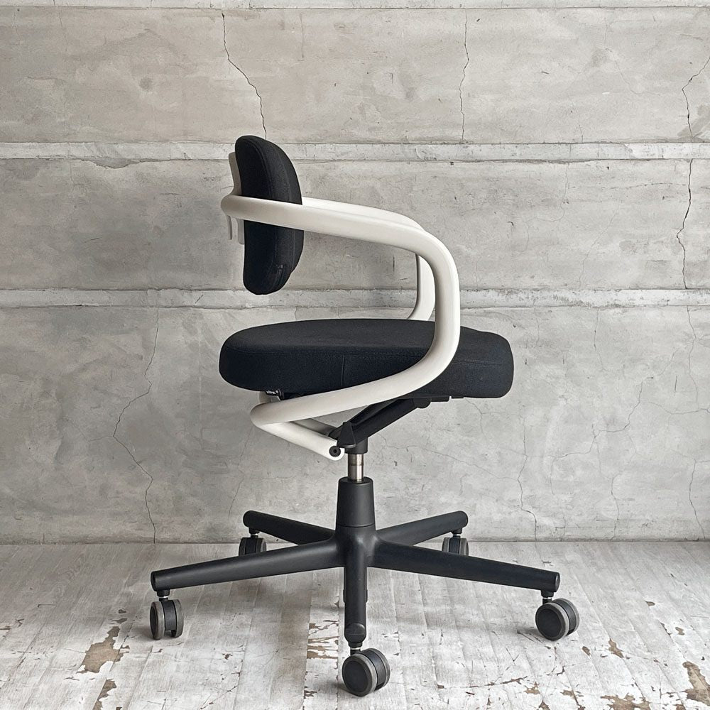 ヴィトラ vitra オールスター Allstar オフィスチェア デスクチェア ホワイト × ブラック コンスタンチン・グルチッチ 参考定価￥163,900-  ♪
