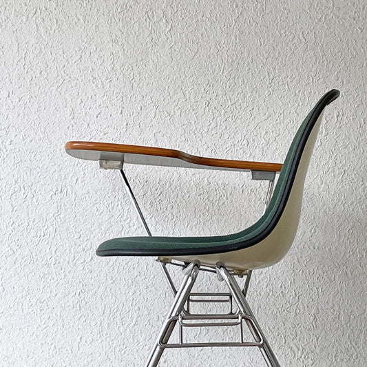 ハーマンミラー Herman Miller サイドシェルチェア セカンド 2nd ビンテージ アプホルスター スクールベース 肘掛けテーブル付 イームズ ミッドセンチュリー C ◇