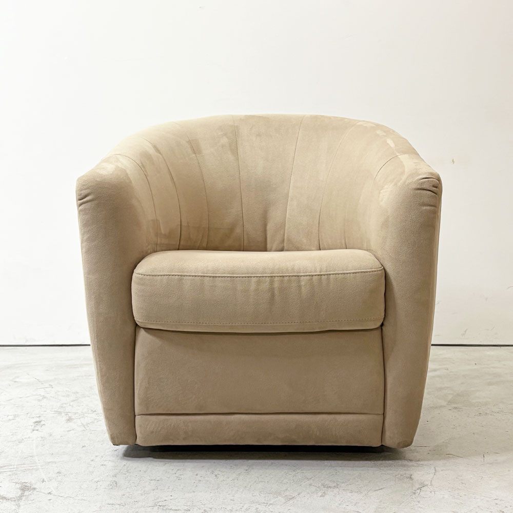 ナツッジイタリア NATUZZI ITALIA A835 スイベルソファ 1人掛け ラウンジチェア 回転座面 ファブリックシート スウェード生地 イタリア モダン ●