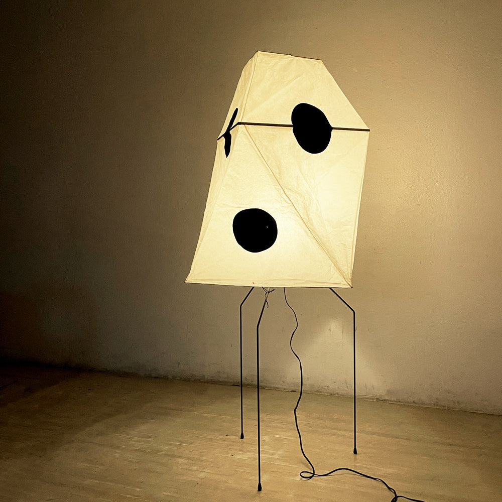 アカリ AKARI UF3-Q フロアスタンド スタンドライト UFシリーズ スパイダーレッグ 和紙 オゼキ イサムノグチ Isamu Noguchi 名作照明 ●