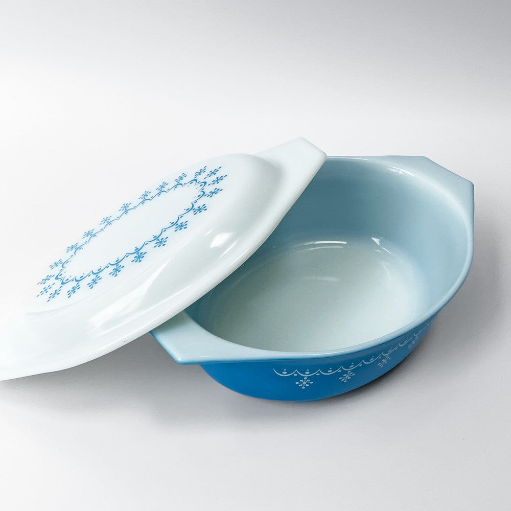 パイレックス Pyrex スノーフレーク ガーランド Snowflake キャセロール 蓋付 ブルー ミルクガラス ガラス オールドパイレックス USビンテージ ■