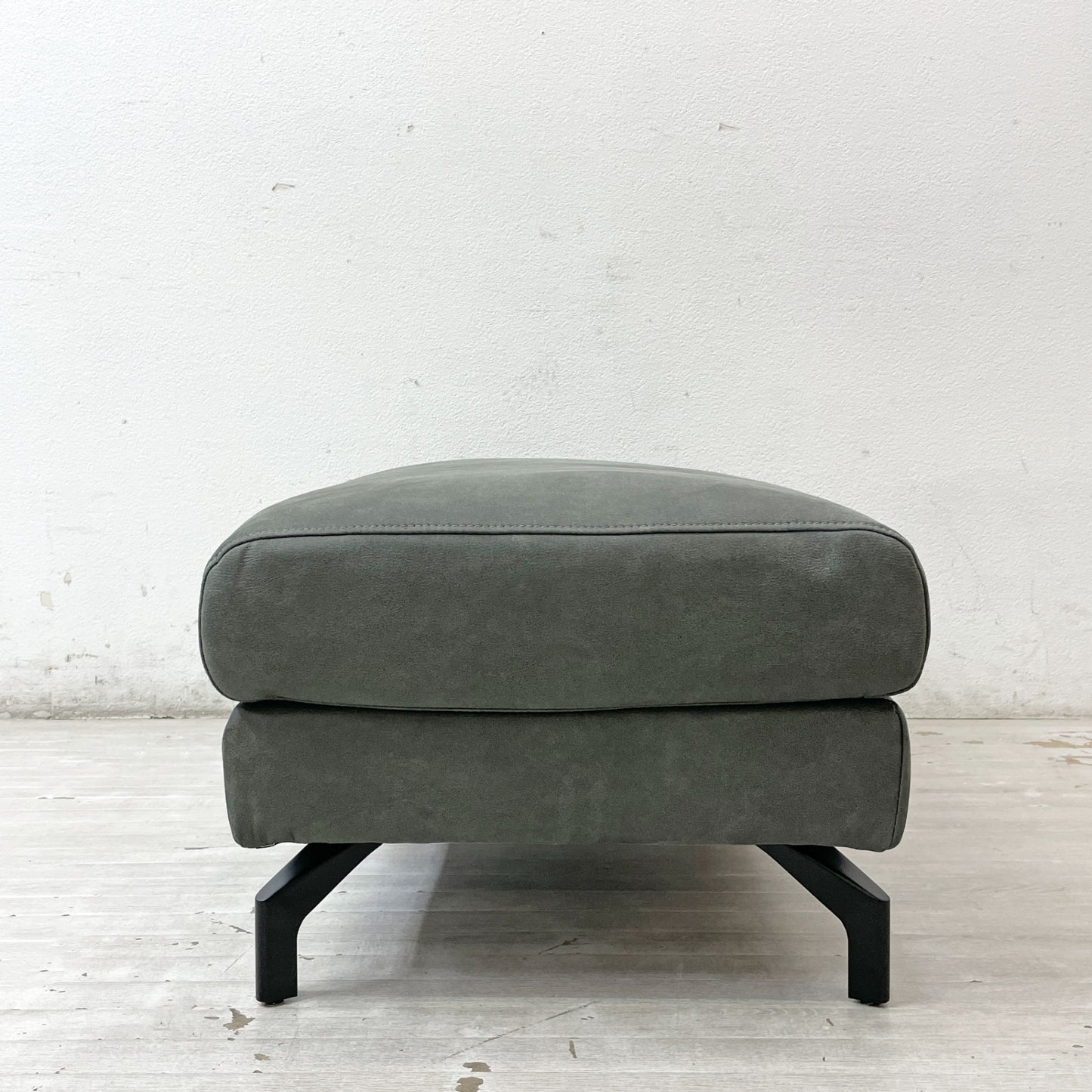 リラックスフォーム RELAX FORM グラシエーロ GLACIERO オットマン レザーテックス 関家具 展示品 w93cm ●