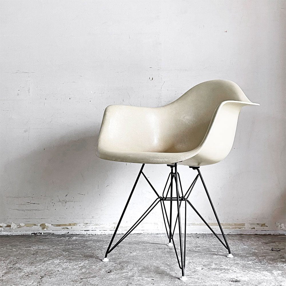 ハーマンミラー Herman Miller アームシェルチェア セカンド 2nd FRP パーチメント すっぴんモデル エッフェルベース イームズ ミッドセンチュリー ■