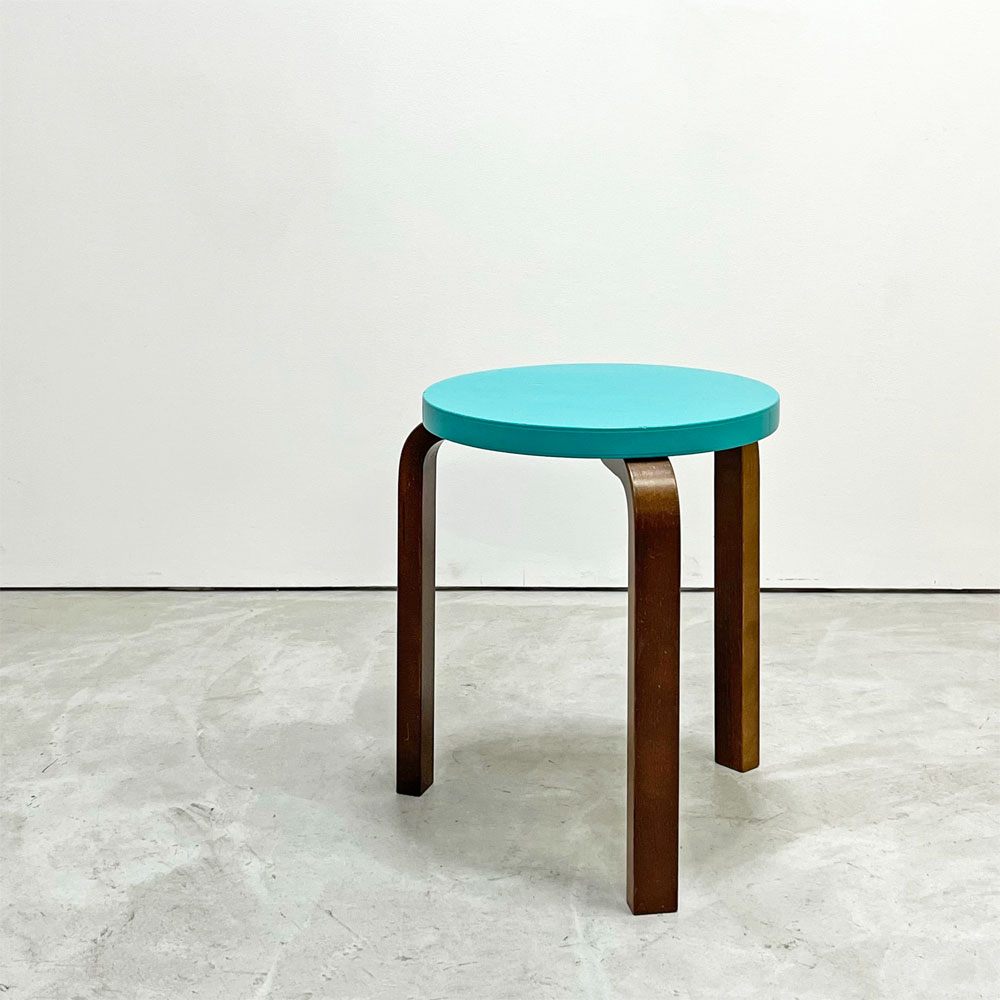 アルテック Artek スツール60 Stool60 3本脚 ターコイズ × ウォールナット ヘラ・ヨンゲリウス コレクション2015 80周年シール付 アルヴァ・アアルト ●