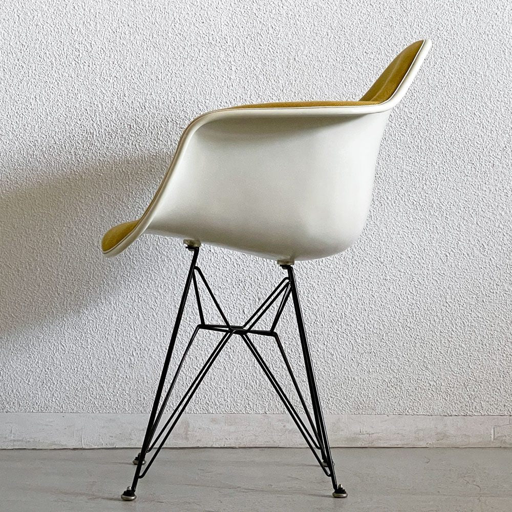 ハーマンミラー Herman Miller MFS製 アームシェルチェア FRP アプホルスター エッフェルベース ミッドセンチュリー イームズ ビンテージ 現状品 ◇