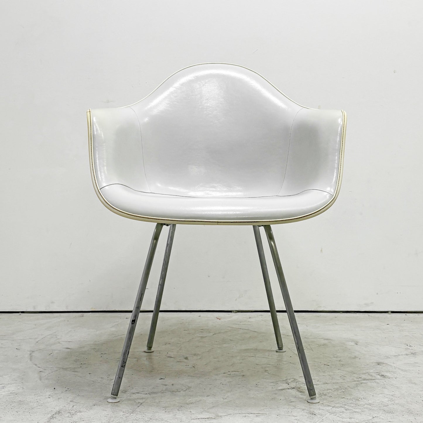 ハーマンミラー Herman Miller アームシェルチェア 2nd ビンテージ FRP製 PVCレザー グレー Hベース C&R イームズ ミッドセンチュリー ●