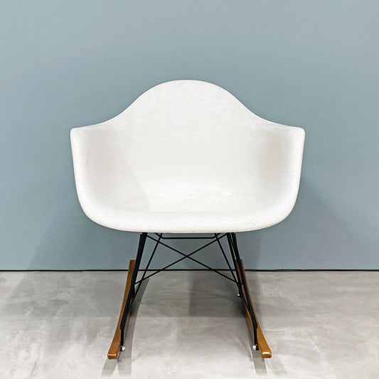 ハーマンミラー Herman Miller モダンファニチャーセールス アームシェルチェア FRP ロッカーベース イームズ ビンテージ ◎