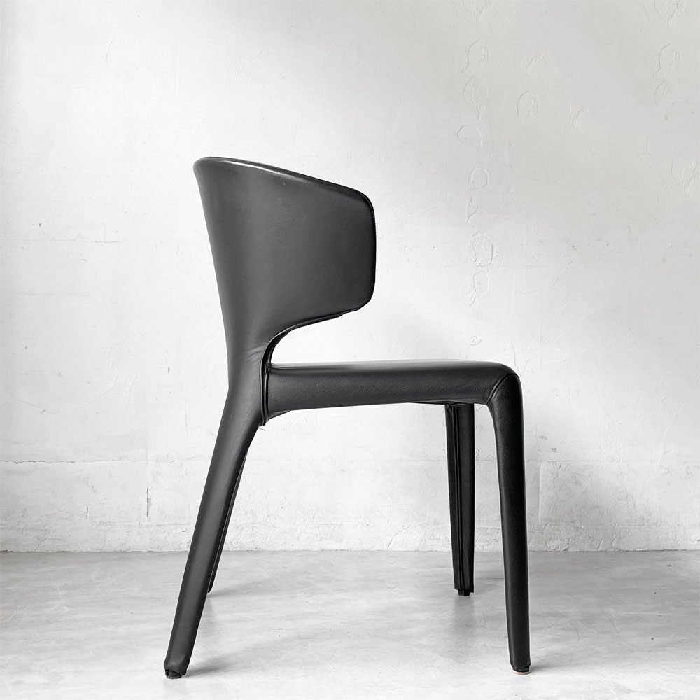 カッシーナ Cassina オラ 367 HOLA アームチェア 本革 ハンス・ウェッツスタイン モダン イタリア 定価￥429.000- ★