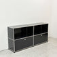 ユーエスエムハラー USMハラー USM Haller モジュラーファニチャー キャビネット シェルフ 2列2段 ドロップダウンドア×2 グラファイトブラック 定価270,079円 ●