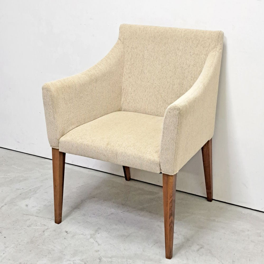 アクタス ACTUS ファイン2 FINE2 ダイニングチェア アームチェア ウォールナット材 ファブリックシート ホワイトベージュ系 張り座 ナチュラルモダン 廃番 B ●