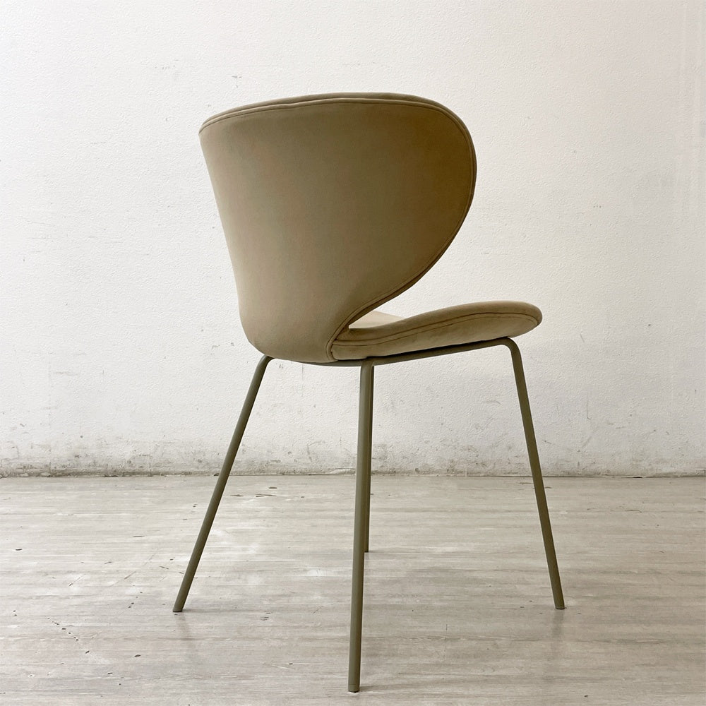 ボーコンセプト Bo Concept ハミルトンチェア Hamilton chair ダイニングチェア ファブリック ベルベット サンド モダンデザイン 北欧 デンマーク A ●