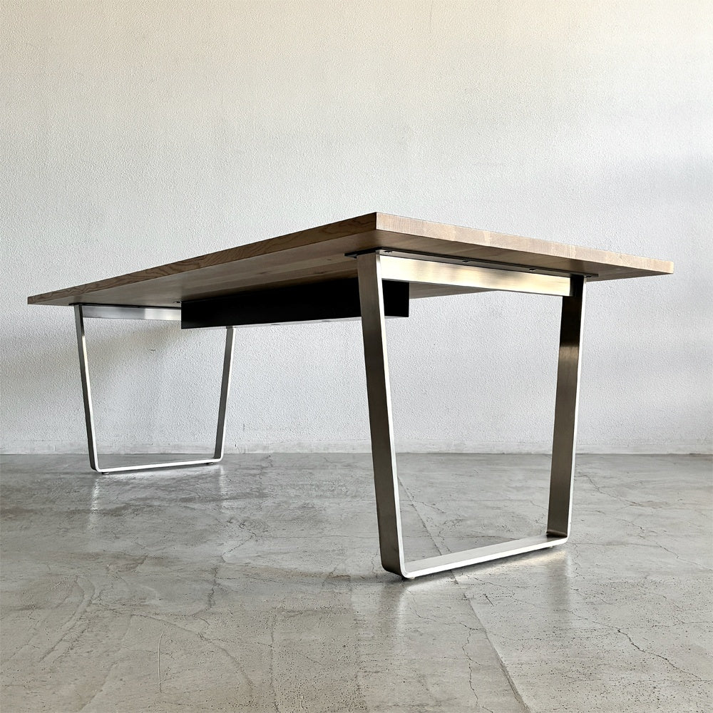 カンディハウス CONDE HOUSE スレッド ダイニング ソリッド テーブル SLED Dining Solid Table 無垢楢材天板 × 稀少 ステンレス脚 オーク W230×D100.5cm オフィスデスク ミーティングテーブル 参考価格合計￥733,700以上の品 状態良好  〓