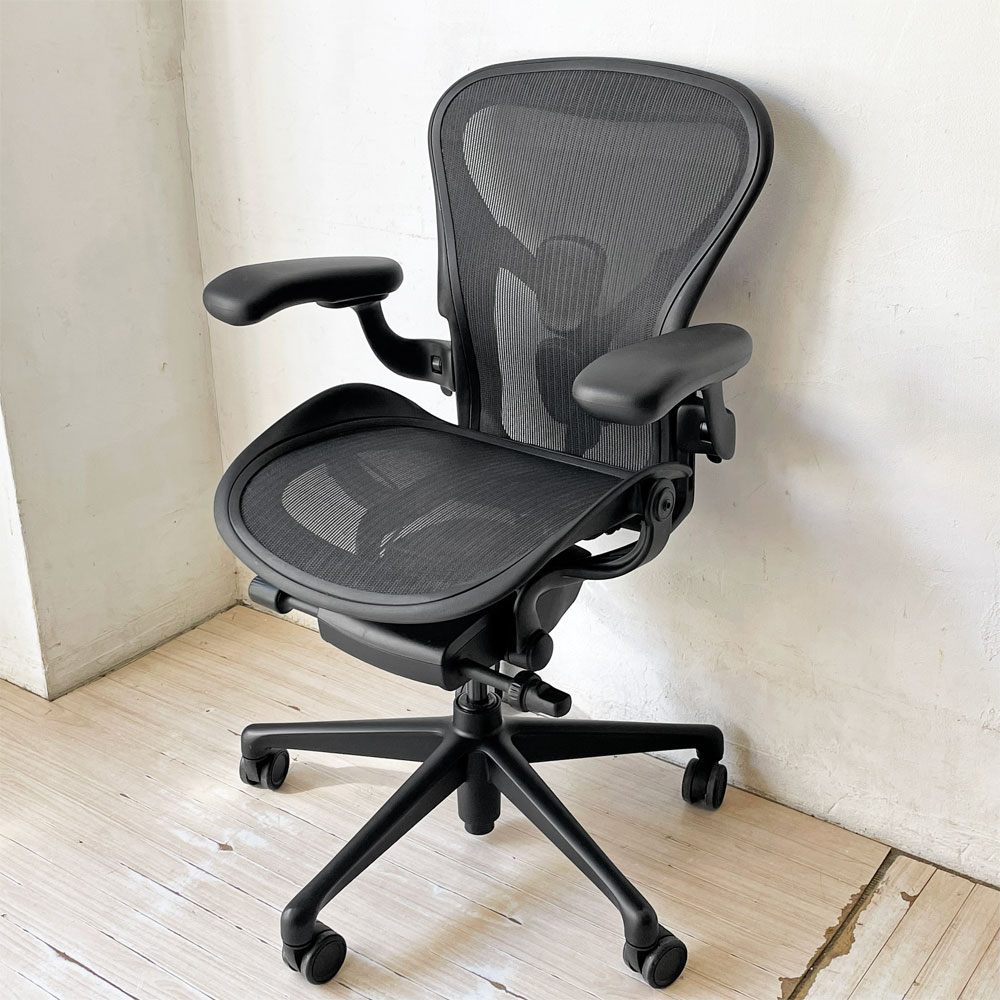 ハーマンミラー Herman Miller アーロンチェア リマスタード フル装備 Aサイズ デスクチェア オフィスチェア オニキスウルトラマット アルミダイキャスタベース ポスチャーフィット 2022年製 ★