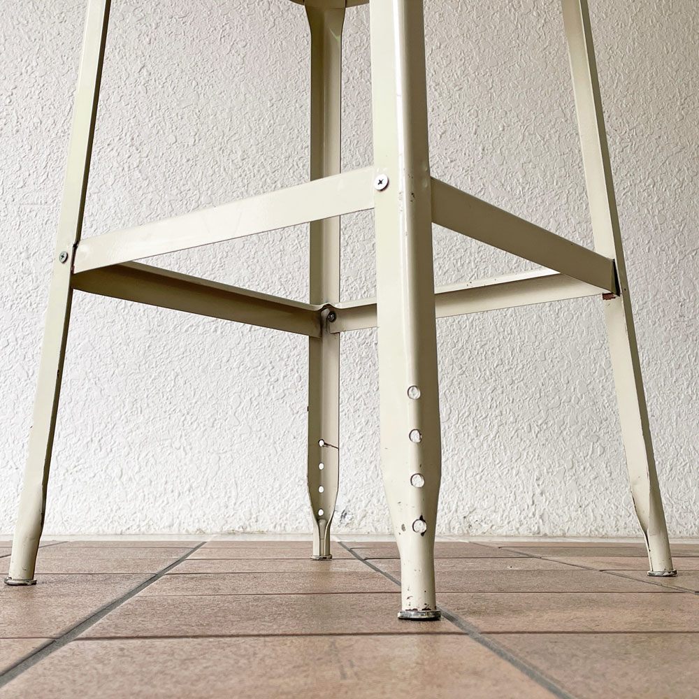 リオン LYON ファクトリー スツール FACTORY STOOL Lサイズ Putty White プレスウッドシート パシフィックファニチャーサービス P.F.S取扱 D ◇