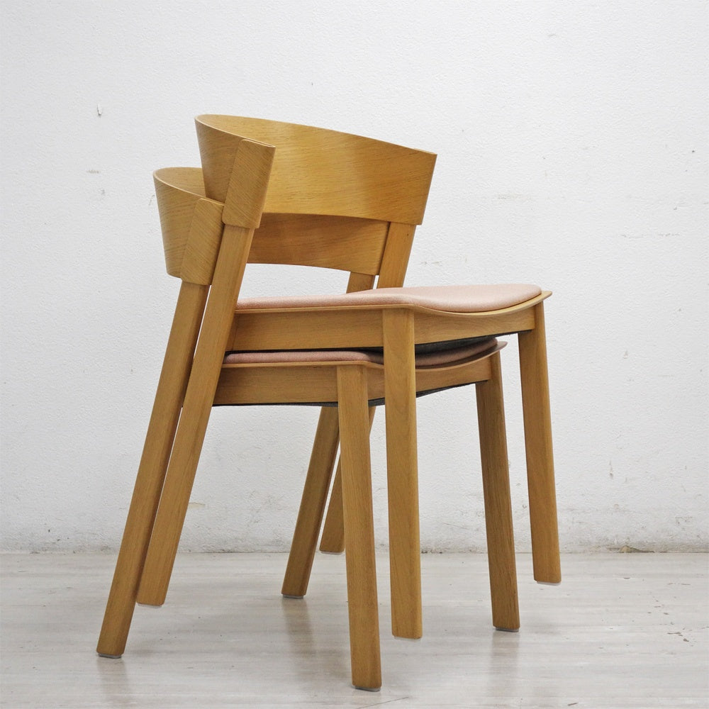 ムート muuto カバーサイドチェア Cover Side Chair ダイニングチェア スタッキング オーク材 布座 クヴァドラ生地 トーマス・ベンゼン ピンク B ●