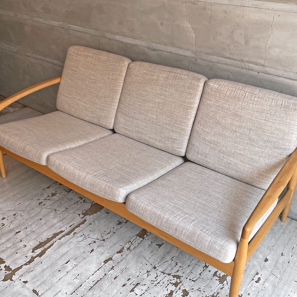 宮崎椅子製作所 ペーパーナイフソファ Paper Knife Sofa 3P 3人掛け W168cm ブナ無垢材 ファブリック Bランク ベージュ カイ・クリスチャンセン 定価：￥379,280- ♪