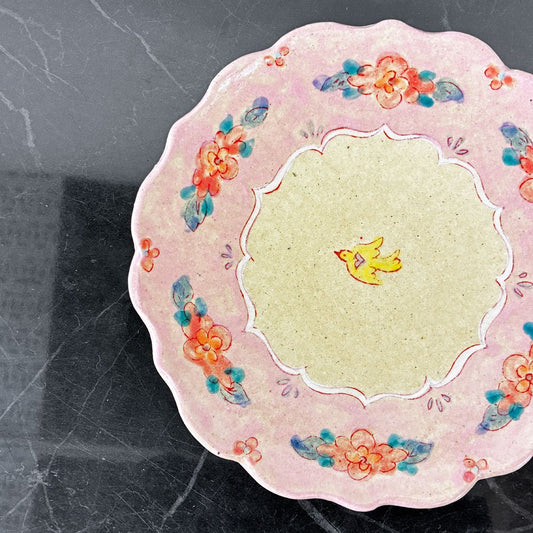 増山文 輪花絵皿 8寸 21cm ピンク 花柄 小鳥文 作家もの 現代作家 陶皿 中皿 プレート うつわ ◎