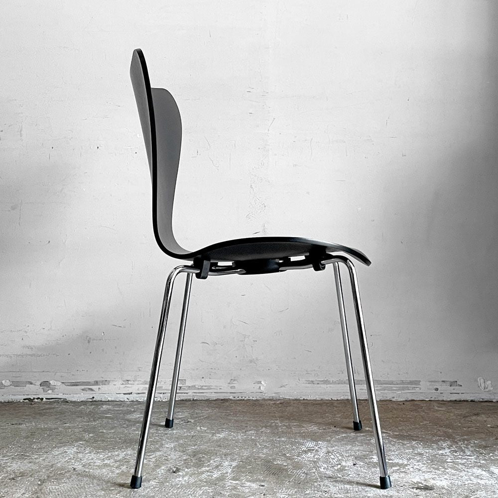 フリッツハンセン Fritz Hansen セブンチェア ダイニングチェア カラードアッシュ ブラック アルネ・ヤコブセン 北欧 デンマーク 定価￥75,680- 美品 A ■