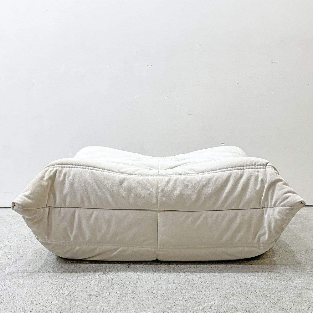 リーンロゼ ligne roset トーゴ パフ オットマン ウルトラスエード ホワイト ミッシェルデュカロワ Michel Ducaroy フランス家具 ●