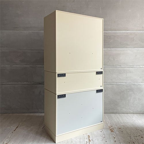 モンタナ MONTANA システムシェルフユニット SYSTEM SHELF UNIT アイボリー 4ユニット キャビネット 木製扉キャビネット2種+ドロワー+ベース デンマーク ♪