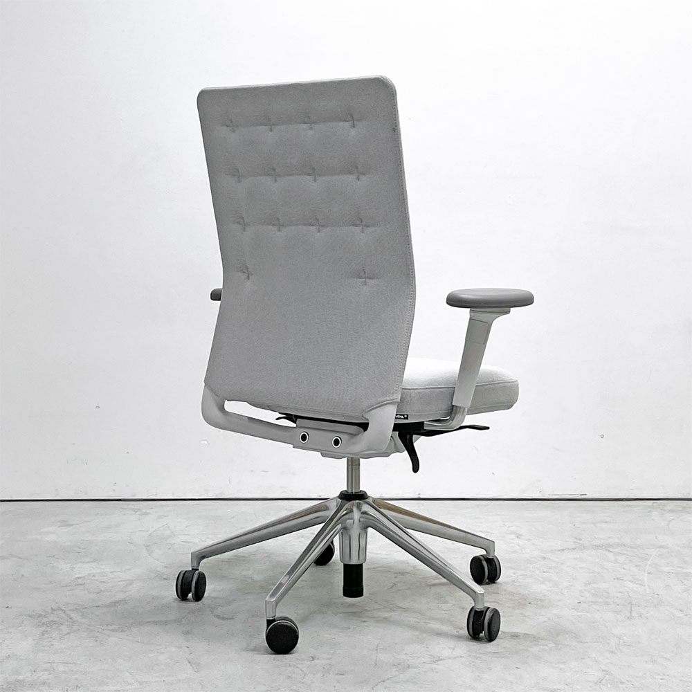 ヴィトラ vitra IDトリム ID Trim 2Dアームレスト オフィスチェア デスクチェア キャスター アントニオ・チッテリオ 定価 ￥209,000- ●