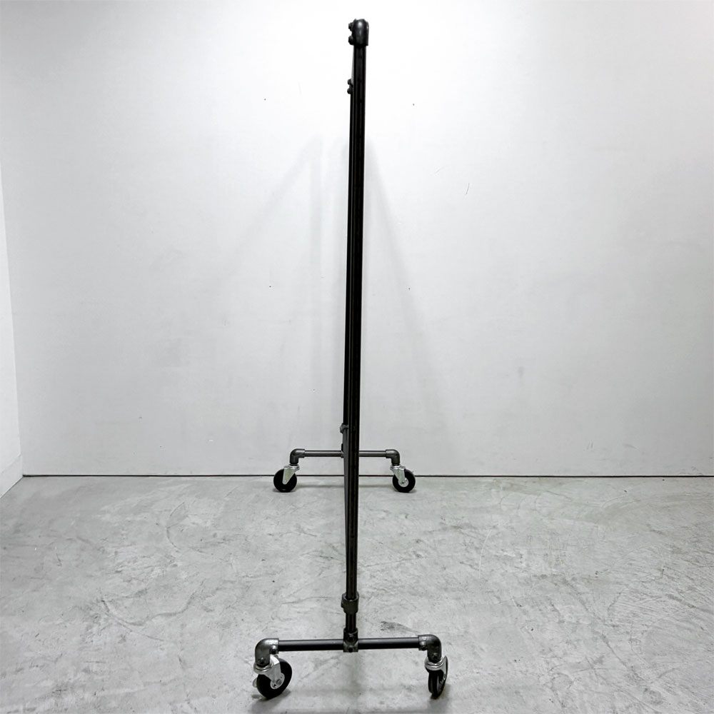インダストリアルデザイン Industrial Design ハンガーラック 水道管パイプ ガス管 オーダー品 キャスター付き 店舗什器 ●