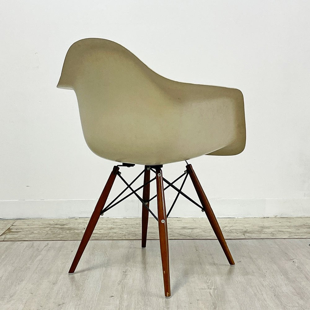 ハーマンミラー Herman Miller アームシェルチェア セカンド 2nd ビンテージ FRP ダヴェルベース パーチメント イームズ ミッドセンチュリー ●