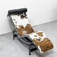カッシーナ Cassina LC4 シェーズロング 長椅子 ハラコ 毛皮 レザークッション 本革 ル・コルビュジエ MoMA 名作椅子 ●