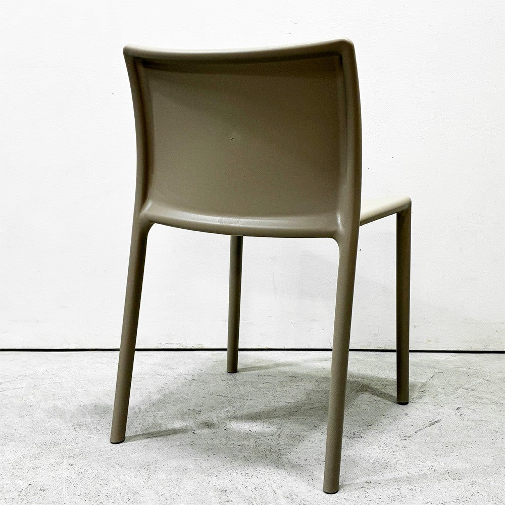 マジス MAGIS エアチェア AIR CHAIR スタッキングチェア ダイニングチェア ベージュ ジャスパー・モリソン 新品未使用品 美品 B ●