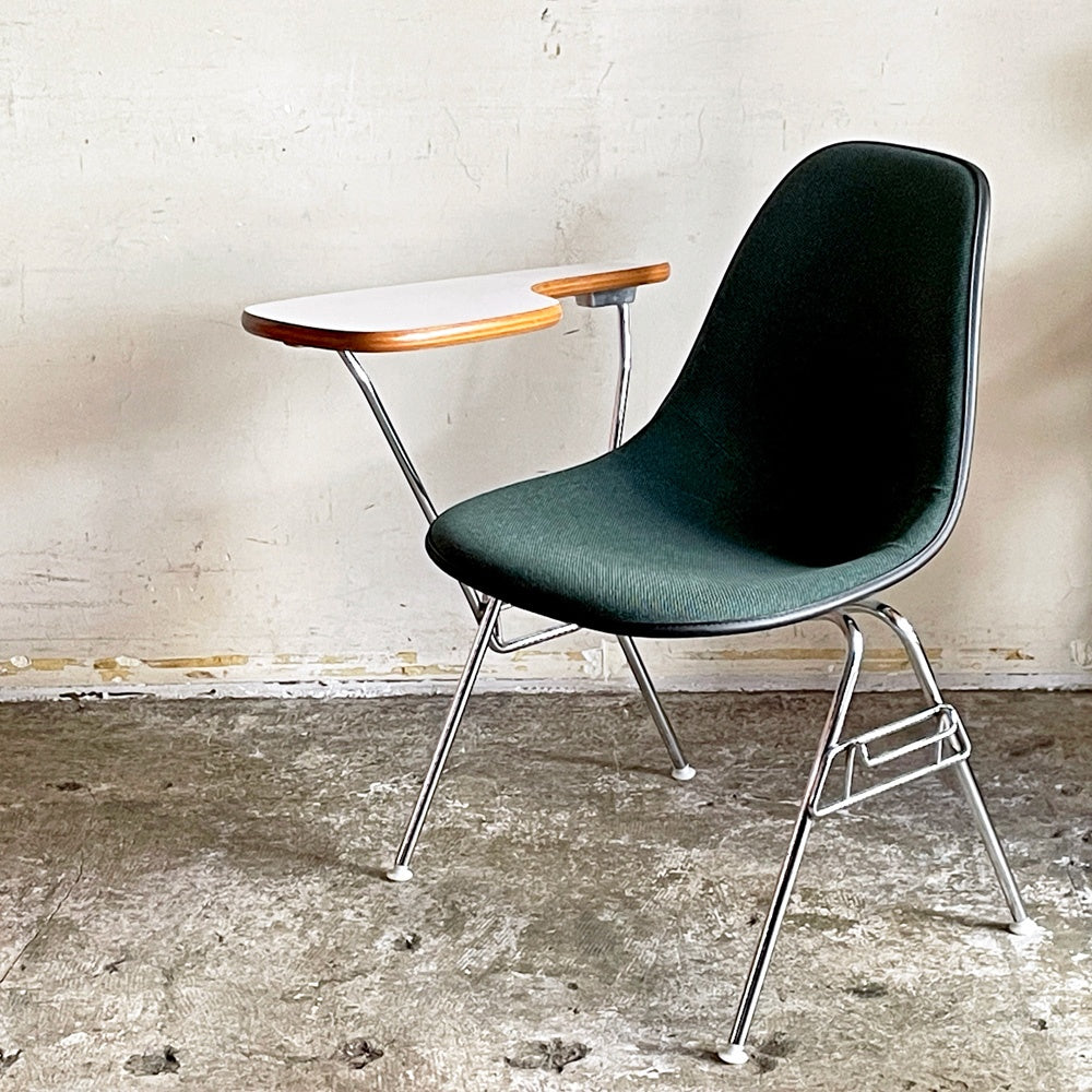 ハーマンミラー Herman Miller サイドシェルチェア セカンド 2nd ビンテージ アプホルスター スクールベース 肘掛けテーブル付 イームズ ミッドセンチュリー B ■