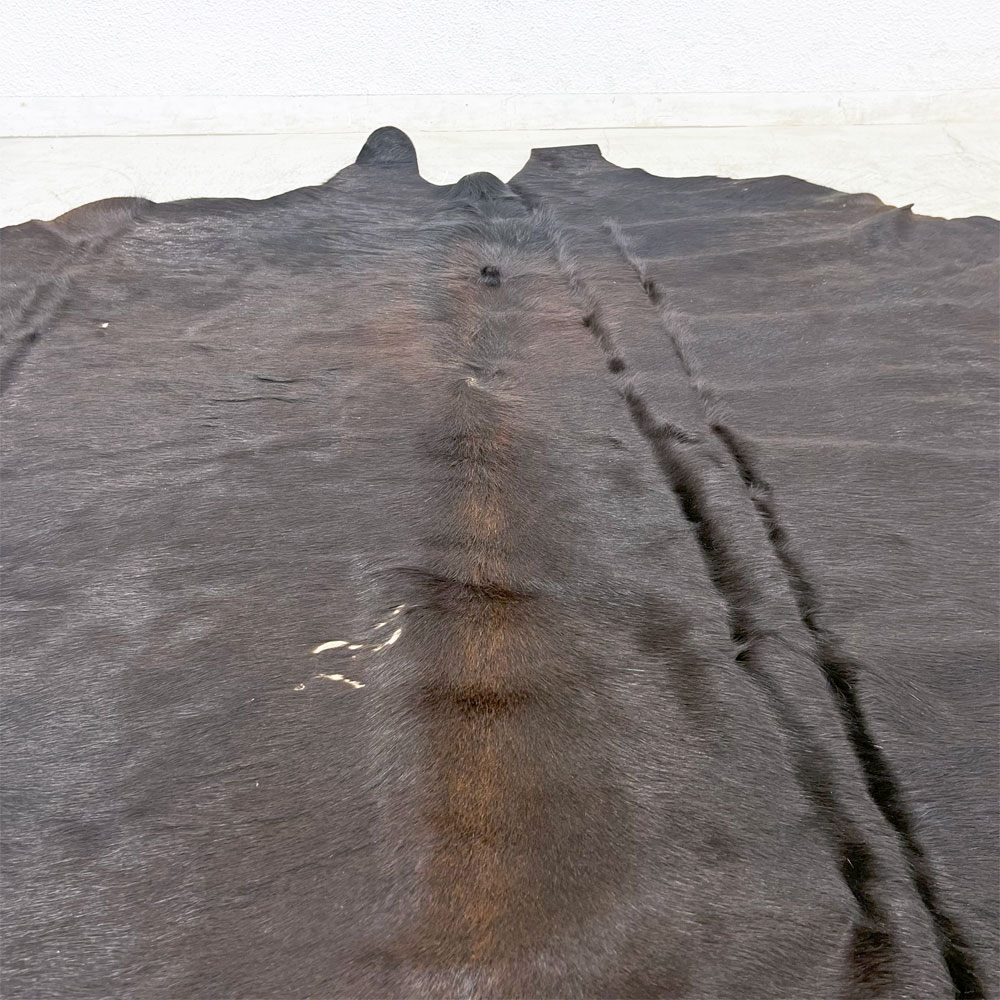 大判 カウラグ 牛革 カーペット ラグマット 毛皮 ハラコ 敷物 ダークブラウン  〓