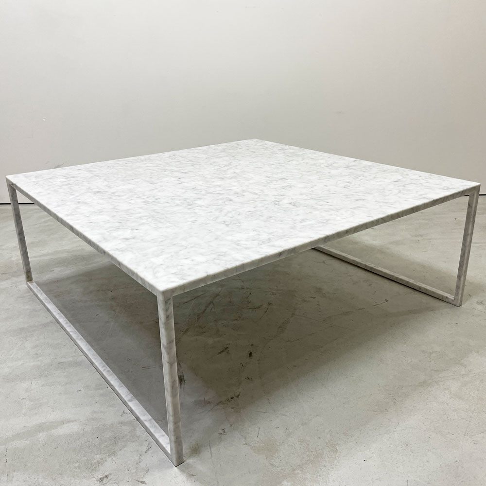 エ インテリアズ è interiors バイ インテリアズ by interiors ビーケーテーブル BK TABLE センターテーブル ローテーブル スクエア 大理石 モダンデザイン 定価￥228,800- ●