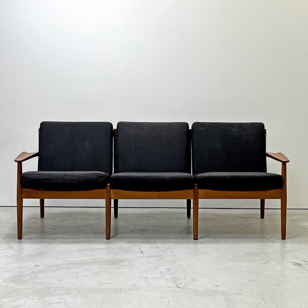 グロストルップ Glostrup Mobelfabrik 3pソファ チーク材 アルネ・ヴォッダー Arne Vodder デンマーク 北欧ビンテージ ●