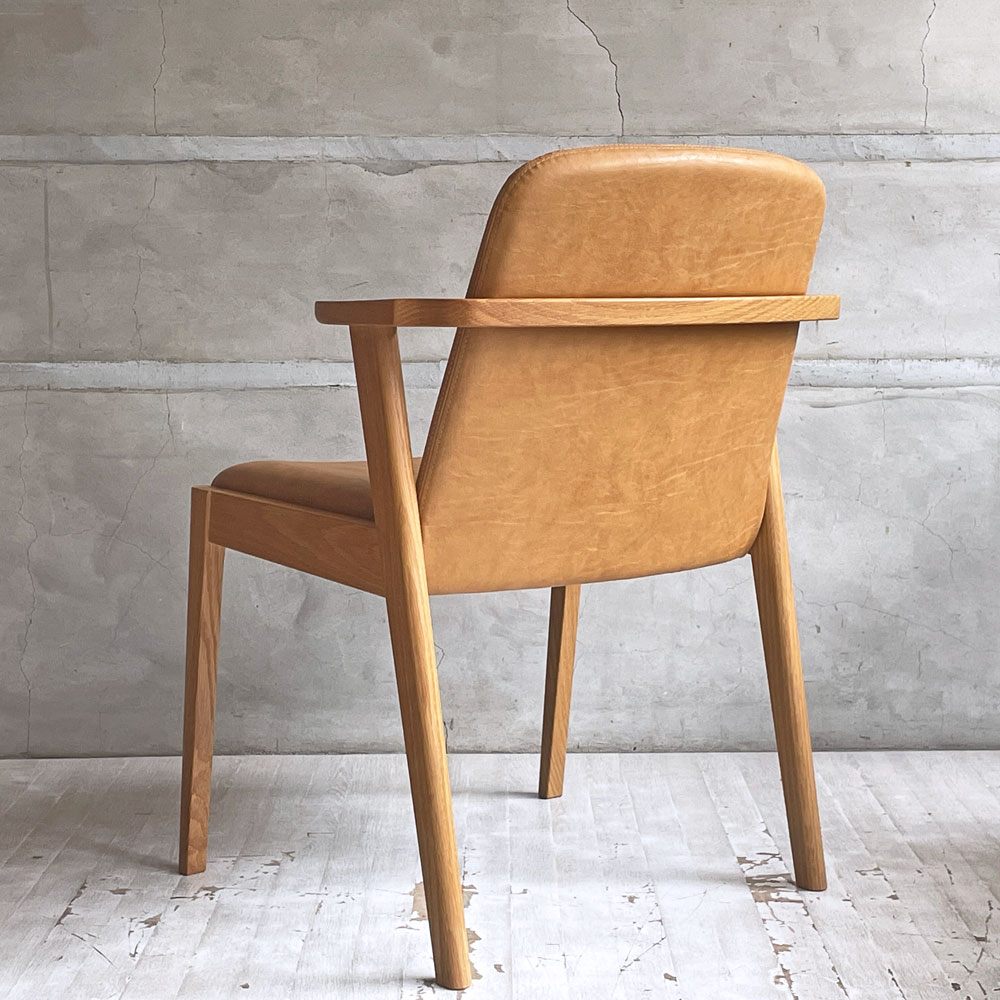シキファニチア SIKI FURNITURE ラクS RAKU S セミアームチェア ダイニングチェア レッドオーク無垢材 バロンBA-01 合成皮革 ♪