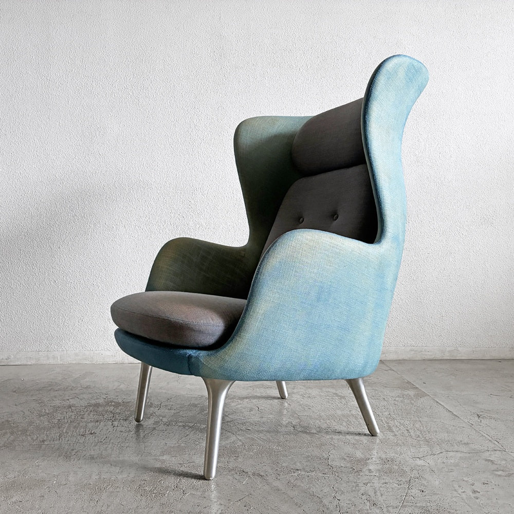 フリッツハンセン Fritz Hansen ロオチェア RO JH1 ラウンジチェア ファブリック Faded Denim Blue アルミベース ハイメ・アジョン 現行定価￥526,680以上 〓