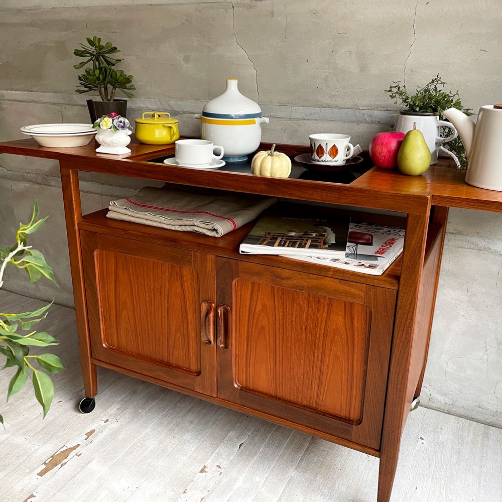 エベネゼルグーム Ebenezer Gomme ジープラン G-PLAN フレスコ Fresco ビュッフェトロリー キッチンカート ワゴン サイドテーブル スライド天板 チーク材 UKビンテージ 英国 希少 ♪