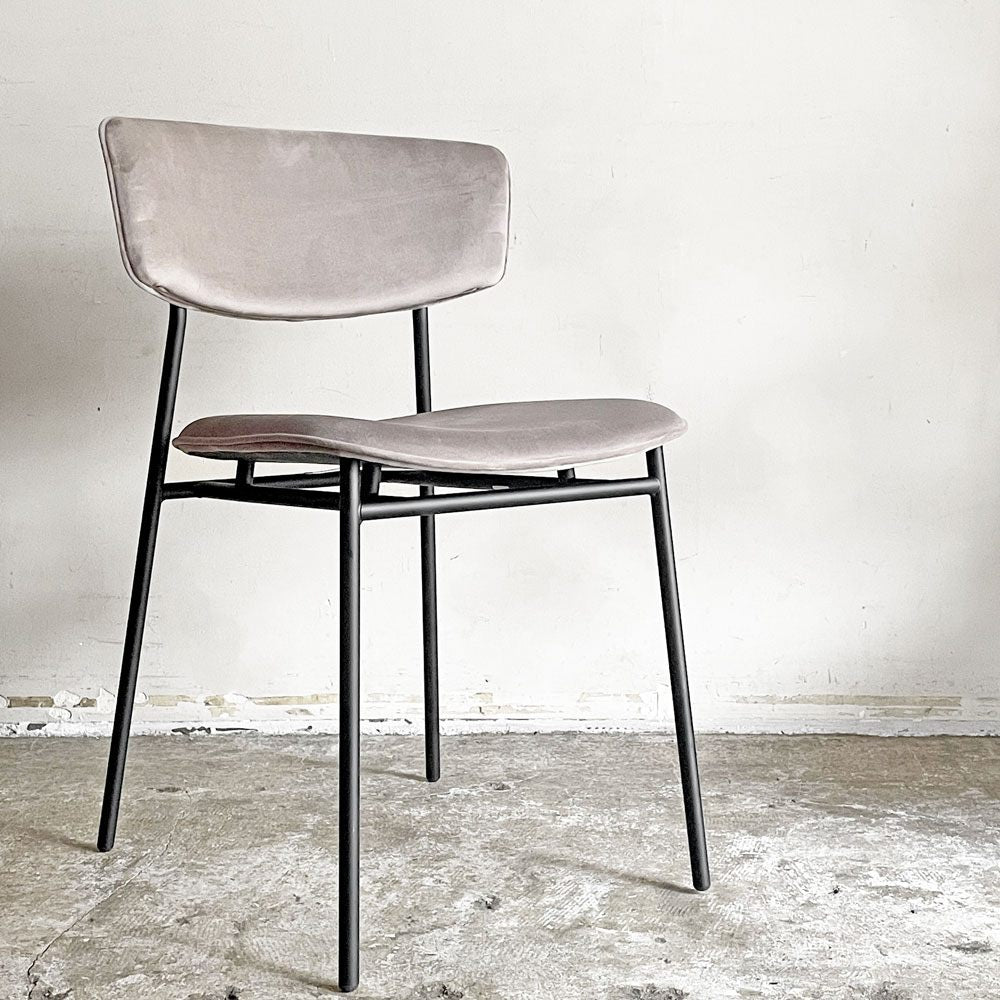 カリガリス Calligaris フィフティーズ FIFTIES ダイニングチェア サンドカラー×マットブラック ファブリック ベルベット スチール脚 モダンデザイン イタリア B ■