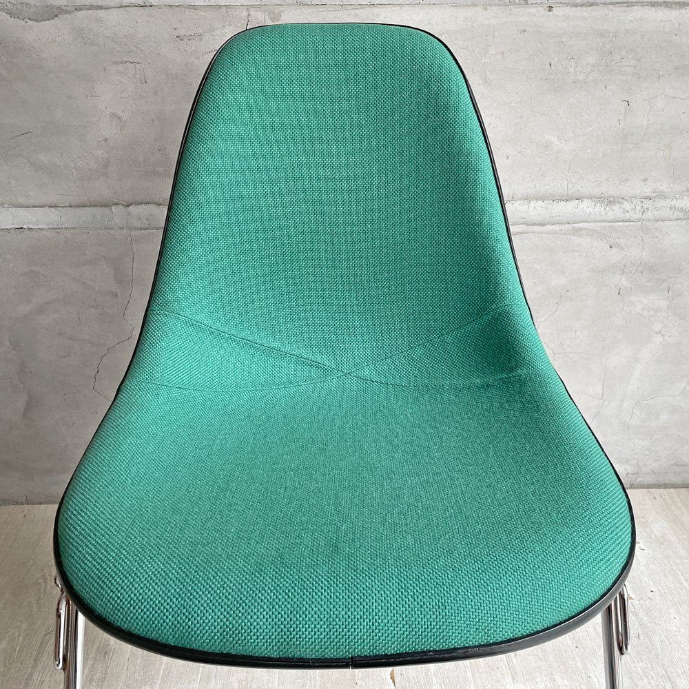 ハーマンミラー Herman Miller モダンファニチャーセールス ビンテージ サイドシェルチェア FRP アプホルスター ファブリック張り替え済み スタッキングベース イームズ ♪