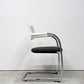 ヴィトラ vitra ビザビ2 Visavis2 アームチェア デスクチェア ホワイト/グレー系 カンティレバー スタッキング可能 アントニオ・チッテリオ A ◎