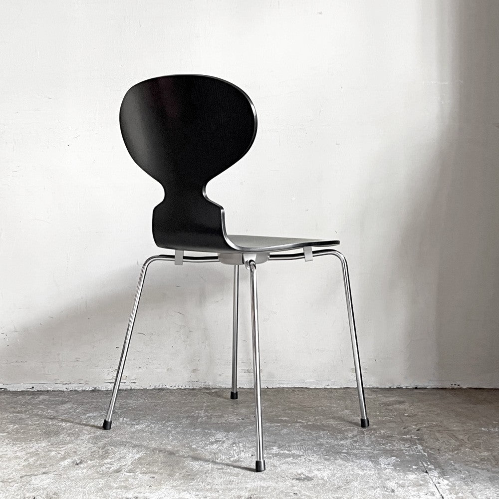 フリッツハンセン Fritz Hansen アントチェア ANT CHAIR 4本脚 ブラック カラードアッシュ 2019年製 アルネ・ヤコブセン デンマーク ■