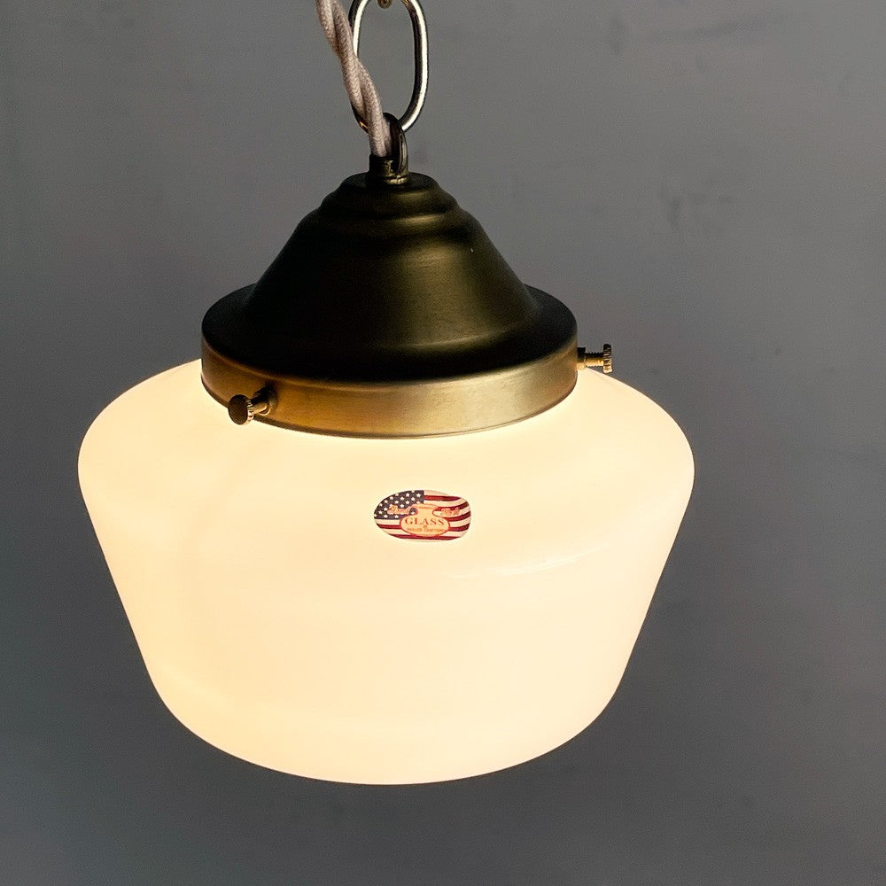 ストックマン STOCKMAN スクールハウス 7 ランプ Schoolhouse 7 Lamp ペンダントライト チェーン仕様 ミルクガラス 乳白 真鍮 定価￥53,900- ■