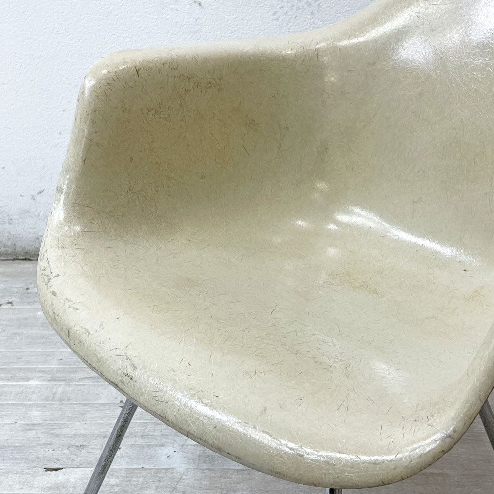 ハーマンミラー Herman Miller 2ndビンテージ アームシェルチェア FRP製 パーチメント Hベース ロータイプ モダンファニチャーセールス 日本製 C&R イームズ ミッドセンチュリー ●