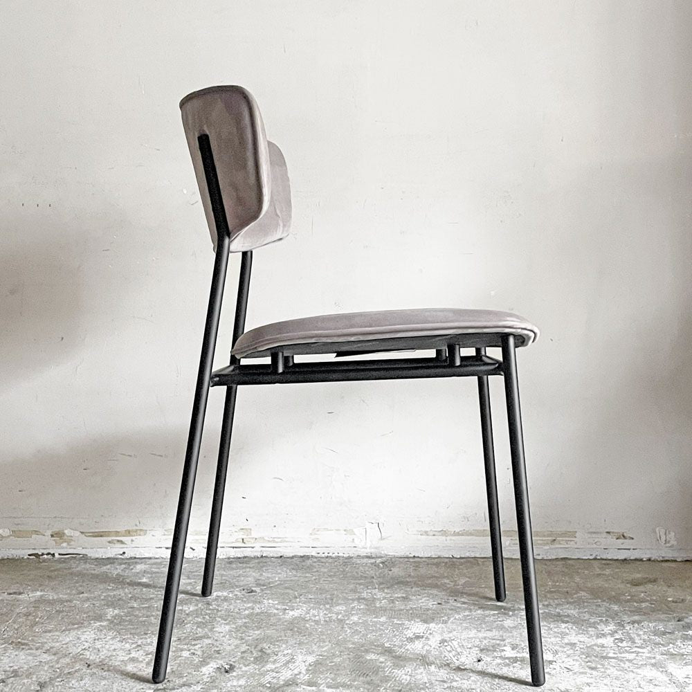 カリガリス Calligaris フィフティーズ FIFTIES ダイニングチェア サンドカラー×マットブラック ファブリック ベルベット スチール脚 モダンデザイン イタリア A ■