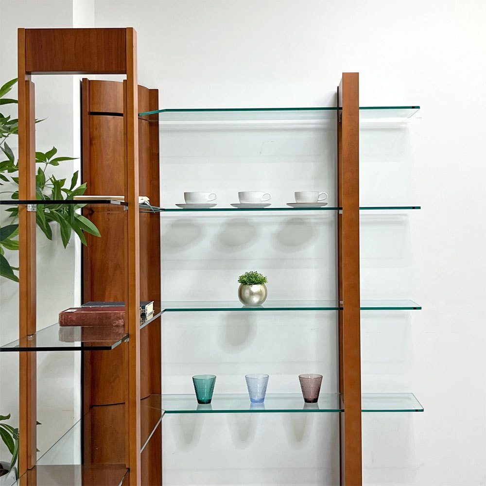 モダンデザイン Modern Design コーナー オープンシェルフ ディスプレイシェルフ 4段 チェリー材 × ガラス H167cm 店舗什器 ●