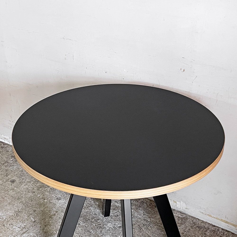かなでもの KANADEMONO ザ・カフェテーブル THE CAFE TABLE Black Steel 4pin ラウンド Φ80cm リノリウム天板 ■